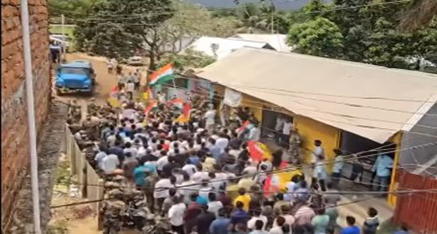 Pradyot slams B’desh Govt over embankment construction, says ‘All we need is a green signal, rest we will handle!’