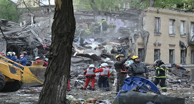 Ukraine says fresh Russian attack on Kyiv killed 8, injured 88