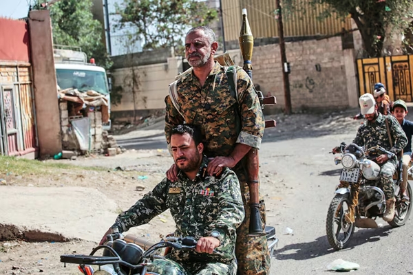 Houthis Seize Strategic Mayun Island