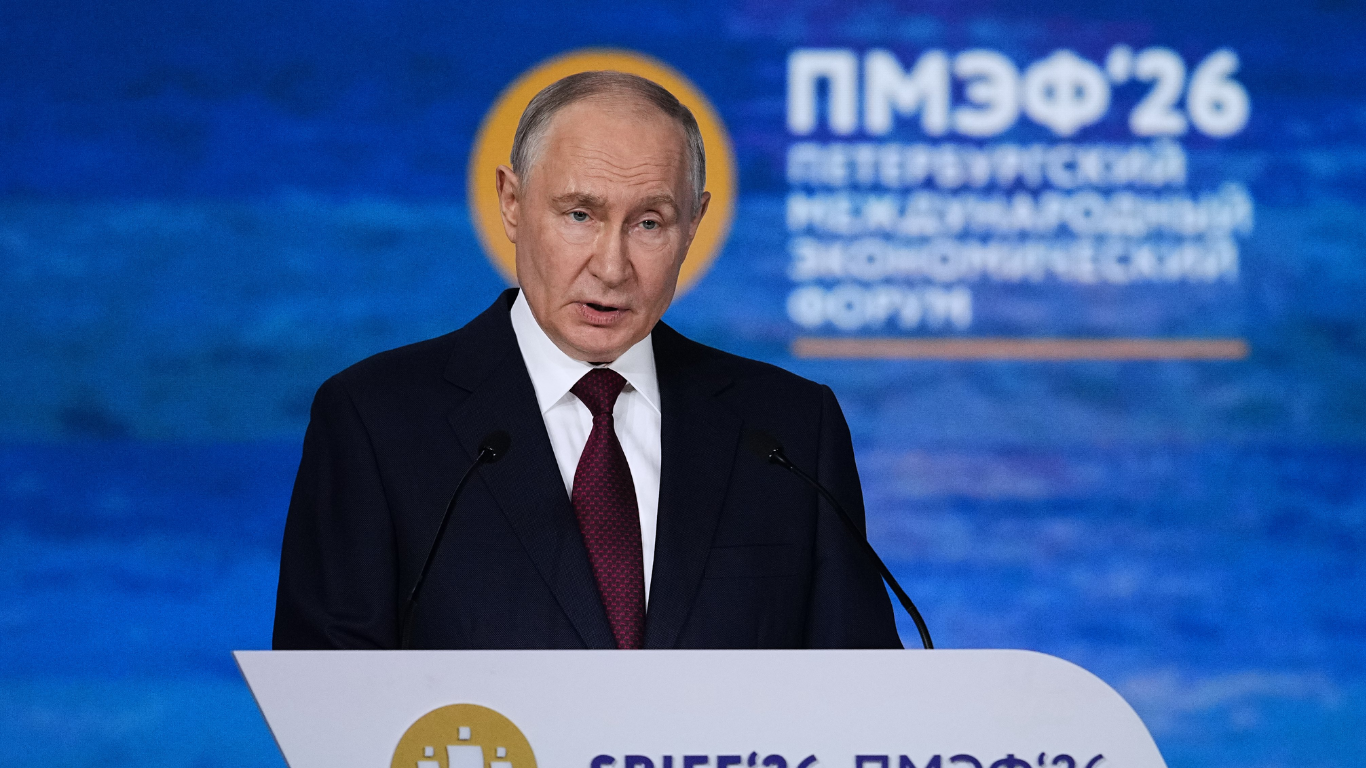Russia Offers Su-57 Stealth Fighter and Joint Production to India, Says Putin