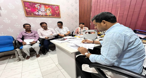 Minister Sudhangshu Das Reviews SC Welfare, Fisheries and ARDD Schemes in High-Level Meeting