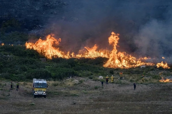 Europe Battles Wildfires Amid Record Heat