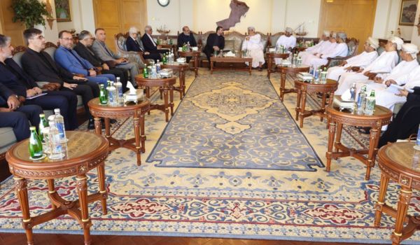 Iran, Oman Launch Joint Talks on Governance of Strait of Hormuz