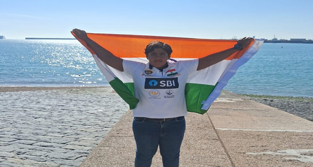 Jiya Rai becomes world’s youngest & fastest female para swimmer to swim solo across English Channel
