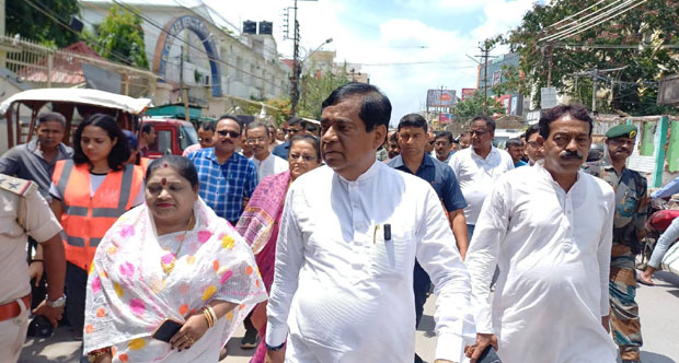 Mayor Inspects Drainage Upgrade, Assures Rehabilitation for Vendors in Agartala