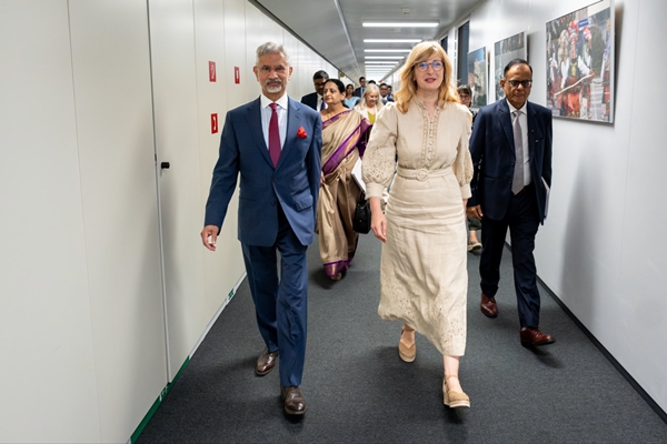 Jaishankar Holds Talks with EU on Green Energy