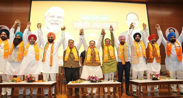 Several Members of Delhi Sikh Gurdwara Management Committee Joins BJP