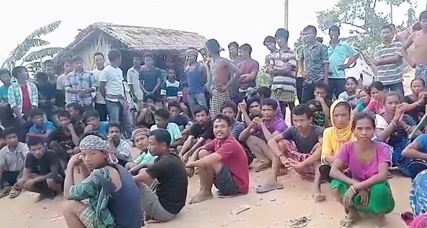 No road, no water – over 1000 villagers boycott polls in Dhalai
