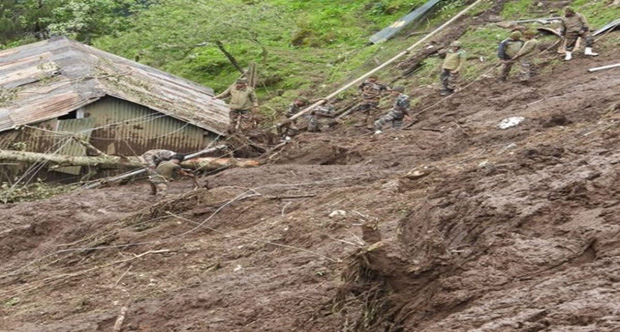 Bad weather stalls tourist evacuation in flood-hit Sikkim