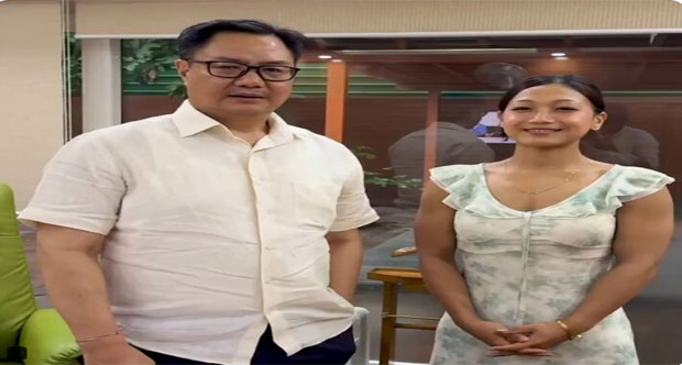 Union Minister Kiren Rijiju congratulated Hillang Yajik